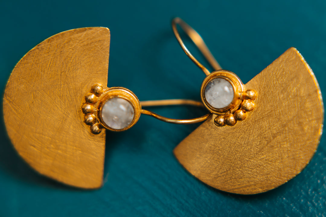 Half-Moon Earrings Moonstone