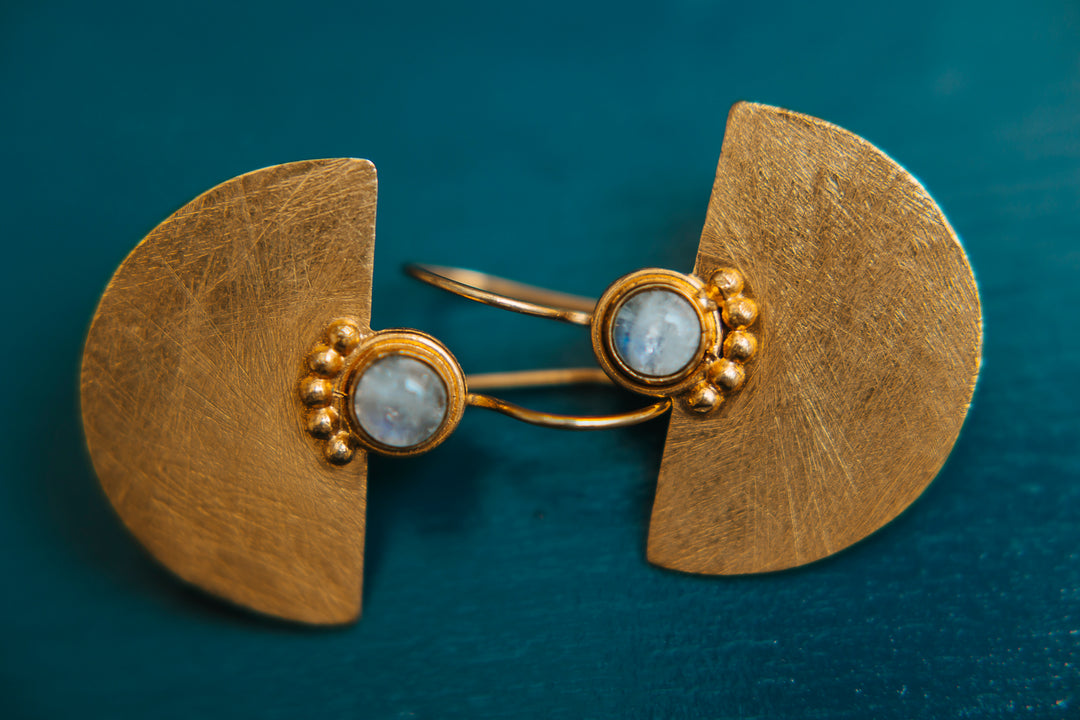 Half-Moon Earrings Moonstone